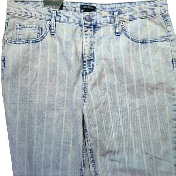 Wild Fable High Rise Mom Jean‎ Wild Fable Skinny Blue Stripe Sz 2 - Picture 1 of 10